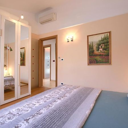 Tomisha Apartamento Pjescana Uvala Exterior foto