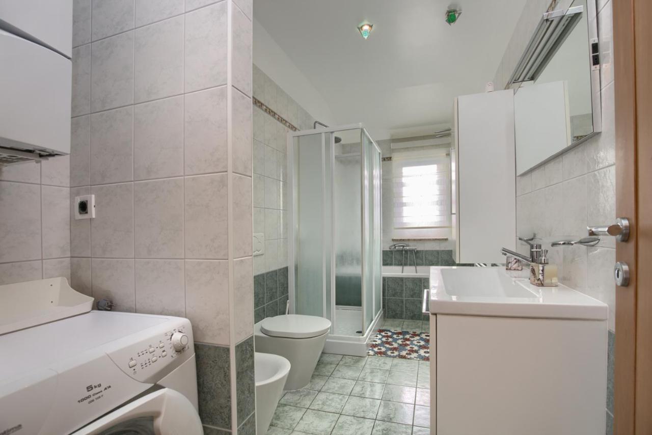 Tomisha Apartamento Pjescana Uvala Exterior foto